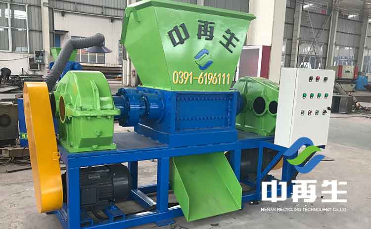 生活垃圾撕碎機生產廠家應當與時偕行，積極求進應萬變